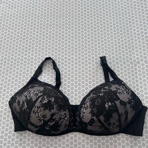 Cacique Black Lacy Plunge Bra with Hook Eye Closure

Size 44D